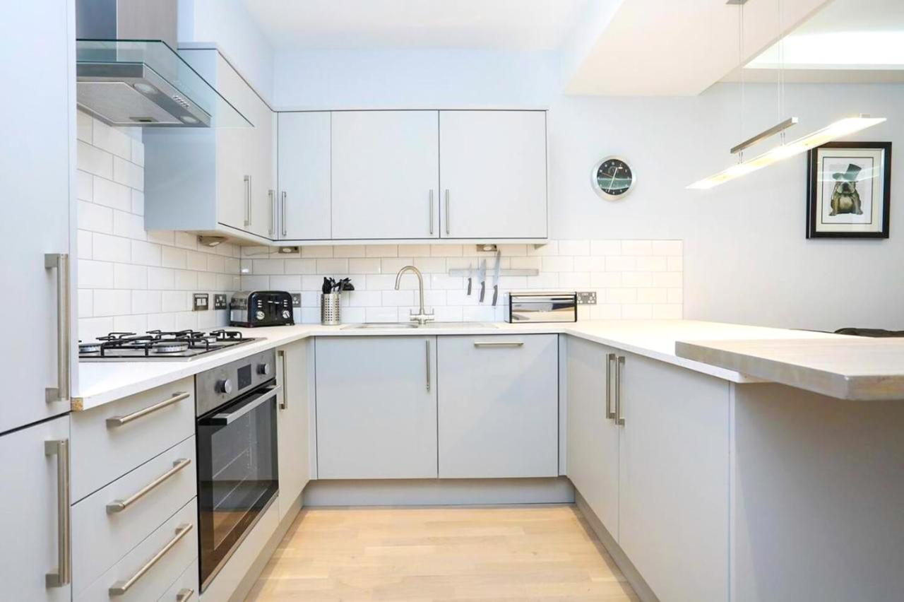 Ultra Modern, Stylish Apartment Next To Princes St EDI Eksteriør bilde